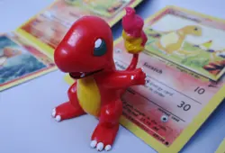 Charmander 2" Tomy CGTSJ Vintage Mini Figure Fig & 5 Pokemon Card Lot Base Set 2 - Image 5