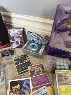 Approx 900x POKEMON TCG Sword & Shield, Scarlet & Violet Mixed Cards - Image 4