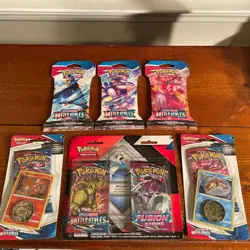 Pokemon Battle Styles Fusion Strike Pin Charmander/arrokuda Bundle Pack/Booster - Image 1