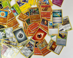 114 X POKEMON TRADING CARDS BUNDLE INCLUDING HOLOS SOME DUPLICATES - Image 4