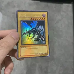 Yugioh Red-eyes B Dragon Sdj Unlimited Full Holo Bleed Nm - Image 1