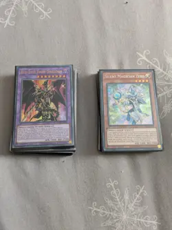 Yu-Gi-Oh Dark Magician Bundle - Image 1