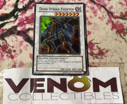 1x (M/NM) - Dark Strike Fighter - CRMS-EN040 - Super Rare - 1st Edition YuGiOh - Image 1