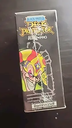 RARE Vintage 1996 Ultra Pro Black Shield Deck Protector 100 Sleeves Rembrandt - Image 4