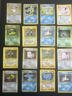 POKEMON 40 VINTAGE HOLOS CARD LOT ( BASE SET , BASE SET 2 , TEAM ROCKET , JUNGLE - Image 2