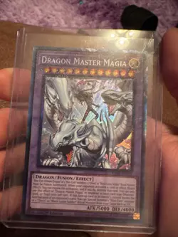 YUGIOH! Dragon Master Magia RA04-EN055 Prismatic Collector PCR 1st NM BLUE EYES - Image 1