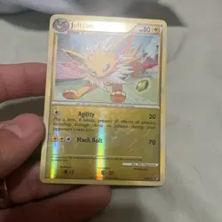 Pokemon TCG Jolteon Reverse Holo Card Undaunted 28/90 Heavily Played/Damaged - Image 1