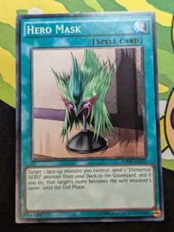 Hero Mask - SDHS-EN027 - YuGiOh TCG - Common - Light Play - Image 1