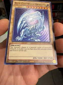 Yugioh Blue-Eyes White Dragon CT13-EN008 2016 Mega-Tins Limited Edition - Image 5