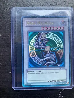 YuGiOh! TCG Dark Magician Yugi SDY-006 Unlimited Ultra Rare Faded - Image 1
