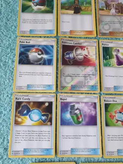 SUN & MOON BASE TRAINER CARDS BUNDLE OF POKEMON CARDS - Image 4