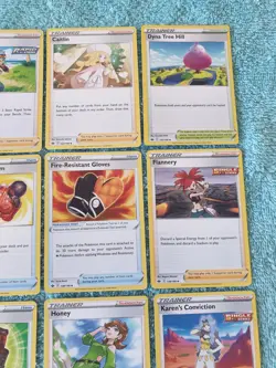 CHILLING REIGN TRAINER CARDS BUNDLE OF POKEMON CARDS - Image 3