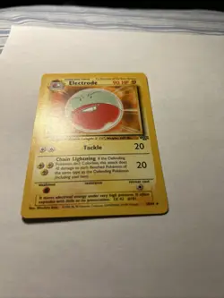 1999 Pokemon TCG Electrode 2/64 Jungle Set Non Holo Rare Vintage Card WOTC LP - Image 3