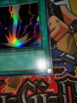 Raigeki lob-e042 1st Edition (NM) Super Rare Yu-Gi-Oh! - Image 5