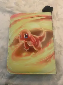 Pokemon Charizard Binder : 400 Holographic Cards - Image 3