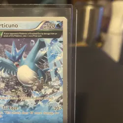 POKEMON PROMO CARD - WORLD CHAMPIONSHIPS 2015 -ARTICUNO 17/108 (FULL ART) MP - Image 3