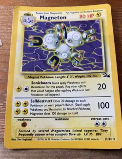 Magneton 11/62 Holo Rare Fossil Pokemon Card NM - Image 1