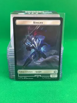 Knight 10 / Hero 2 Final Fantasy Token (FIN) MTG Regular NM - Image 2