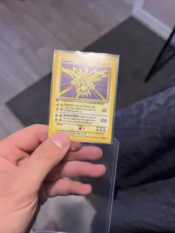 Pokemon TCG Zapdos Base Set Holo Unlimited Rare Card 16/102 Near Mint NM - Image 2