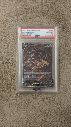 Pokemon Giratina v TCG Sword & Shield Lost Origin Holo Ultra Rare Card 186/196 - Image 1