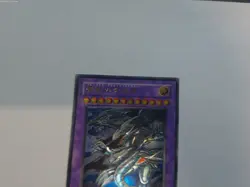 Yugioh-Blue Eyes Ultimate Dragon-SDX-001-Replica-Japanese Holo DAMAGED - Image 2