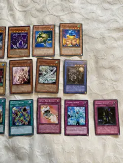 16x Yu-Gi-Oh! Trading Card Job Lot 6, very good used condition [AA21] - Image 3