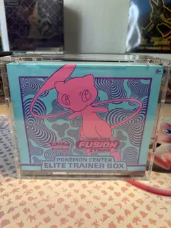 Fusion Strike Pokemon Center ETB Elite Trainer Box OVP Fusionsangriff - Image 1