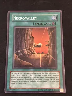 Yu-Gi-Oh! TCG Necrovalley PGD-084 Pharaonic Guardian Unlimited Super Rare LP - Image 1