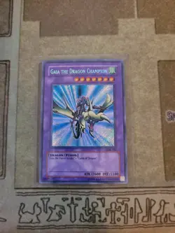 YUGIOH GAIA THE DRAGON CHAMPION LOB-125 SECRET UNLIMITED ED 1996 BLEED EFFECT - Image 1