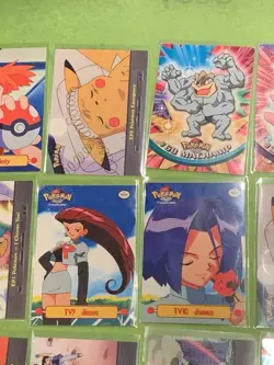 Topps Pokemon TV Animation 35 card lot with 2 foils (Very Good Condition) - Image 3