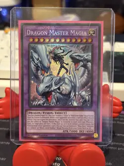 Yugioh - Dragon Master Magia RA04-EN055 Prismatic Collectors Rare Near Mint - Image 2