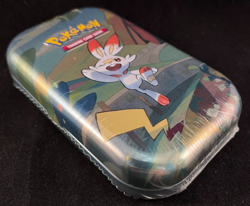 Pokemon TCG - Galar Pals Mini Tin - 2 Booster Packs/Metallic Coin/Art Card 820650807077 - Image 2