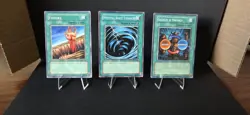 Yugioh Vintage Staple Magic and Trap Set 45 Card Dark Hole Scapegoat Fissure - Image 2