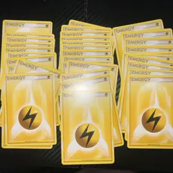 Lightning Energy - 2007 Unnumbered D/P Style Non-Holo - 34 card lot - Image 1
