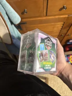 Pokemon TCG - 2022 Mystery Power Cube Factory Sealed - Image 2