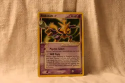 Alakazam Gold Star 99/100 Crystal Guardians [Mod-Light Play] RARE Pokemon - Image 1