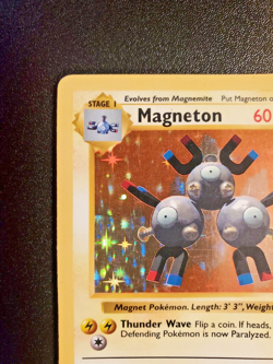 Pokemon TCG Magneton Base Set 9/102 Holo Shadowless 1999 - Image 3