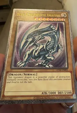 Yugioh OP28-EN001 Blue-Eyes White Dragon Ultimate Rare Euro NM purple cleanest - Image 3