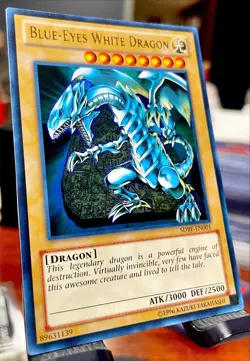 Yugioh Blue-Eyes White Dragon SDBE-EN001 Ultra Rare Unlimited NM - Image 3