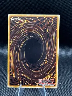 Yugioh Dark Magician Girl 7th Art RA04-EN107 Platinum Secret Rare near mint - Image 2