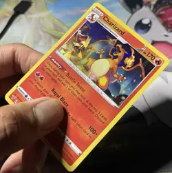 Charizard 025/185 Vivid Voltage Cracked Ice Holo Exclusive Pokemon Card NM/LP - Image 3