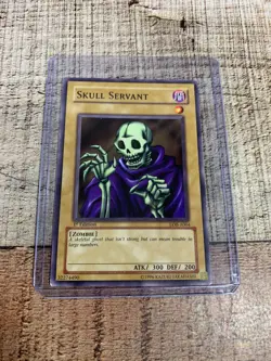 YUGIOH 1st Edition Legend of Blue Eyes SKULL SERVANT LOB-004 Common - Image 1