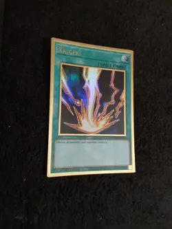 Yu-Gi-Oh! TCG Raigeki Legend of Blue Eyes White Dragon MGED-EN038 - Image 2