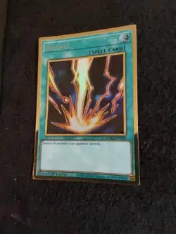 Yu-Gi-Oh! TCG Raigeki Legend of Blue Eyes White Dragon MGED-EN038 - Image 3