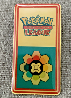 Vintage Pokemon Nintendo CR/GF 1999 TCG League Badge Pin Wizards - Image 1