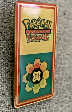 Vintage Pokemon Nintendo CR/GF 1999 TCG League Badge Pin Wizards - Image 3