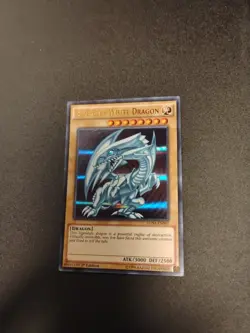 Yugioh Blue-Eyes White Dragon 1st Edition DUSA-EN043 Ultra Rare - Image 1