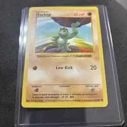 Machop 52/102 Shadowless Base Set Common Wotc 1999 Pokemon Card MP - Image 1