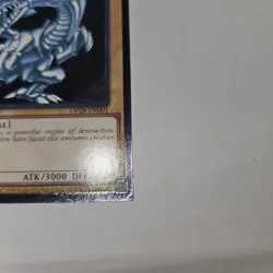 Blue-Eyes White Dragon - OP28-EN001 - Light Played - Ultimate Rare - Unlimited - Image 2