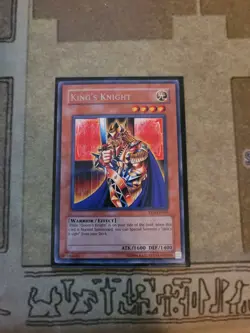 YUGIOH KINGS KNIGHT EEN-EN006 RARE UNLIMITED ED NM - Image 1